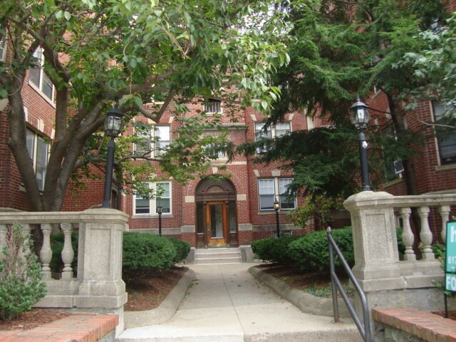 19 Short St, Unit 4