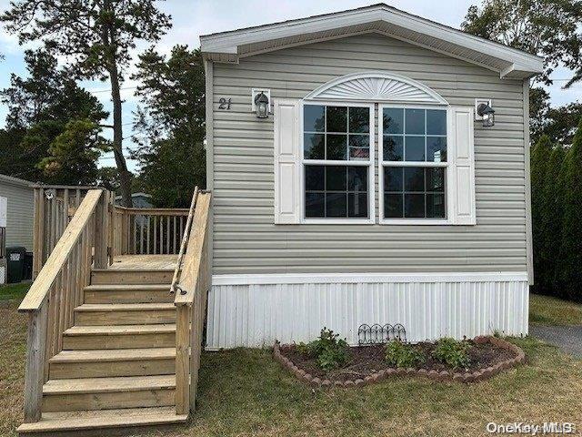 525 Riverleigh Ave-Unit -C21 in Riverhead, NY - Building Photo - Building Photo