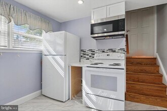 318 Ashbourne Rd in Claymont, DE - Building Photo - Building Photo