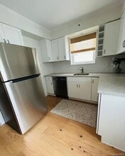 654 E Park Ave in Long Beach, NY - Building Photo - Building Photo