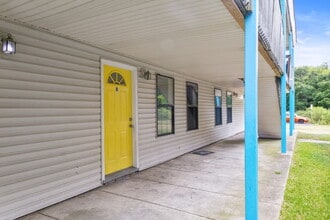 483 W Ocean View Ave, Unit A in Norfolk, VA - Building Photo - Building Photo