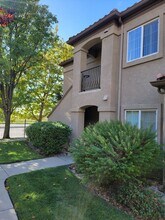 4200 E Commerce Way in Sacramento, CA - Building Photo - Building Photo