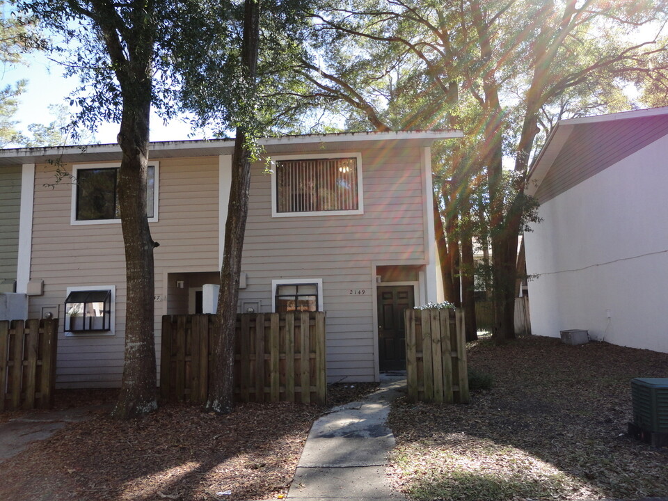 2149 SW 39th Way in Gainesville, FL - Building Photo