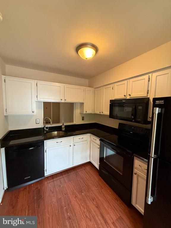 property at 15066 Maple Glen Ct