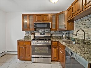 88 Edgelawn Ave in North Andover, MA - Building Photo - Building Photo