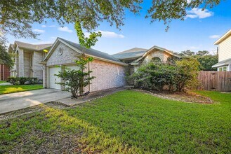 15242 Kingsbridge Way in Houston, TX - Building Photo - Building Photo