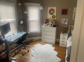 29 Sunset Rd, Unit 1 in Somerville, MA - Building Photo