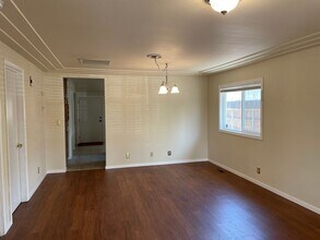 824 NW Newport Ave in Bend, OR - Building Photo - Building Photo