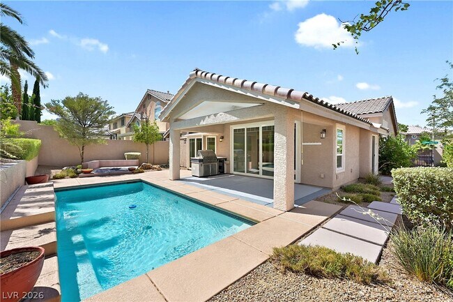 9001 Crimson Clover Way in Las Vegas, NV - Building Photo - Building Photo