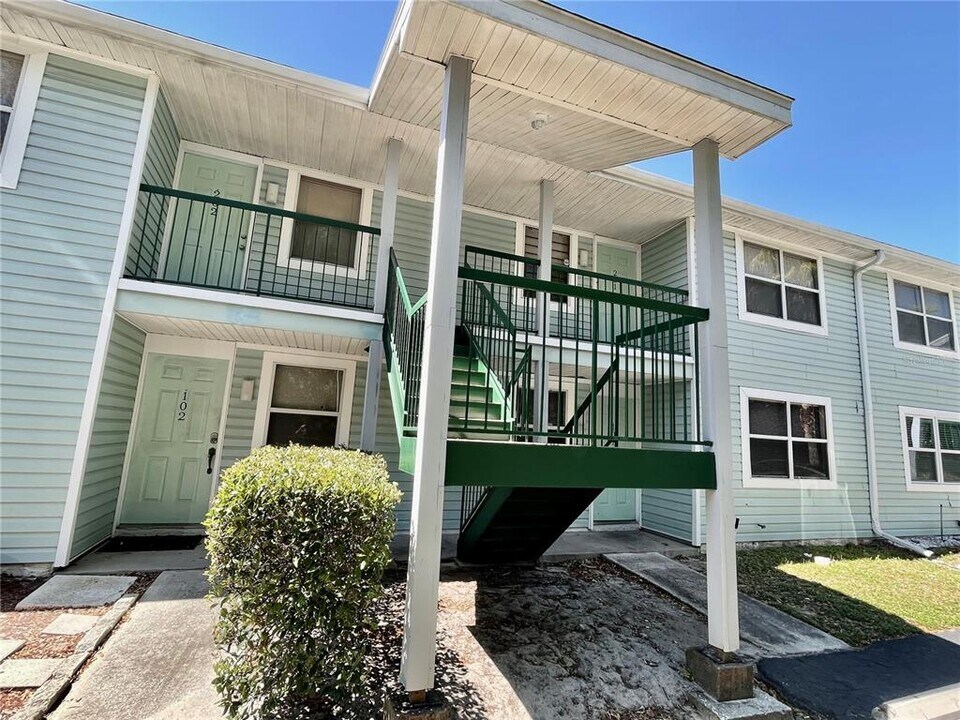 5022 Terrace Palms Cir in Tampa, FL - Building Photo