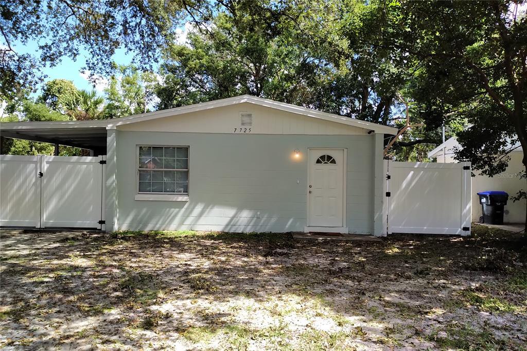 7725 Mandarin Dr in Orlando, FL - Building Photo