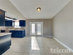 27051 Curitiba Dr in Punta Gorda, FL - Foto de edificio - Building Photo