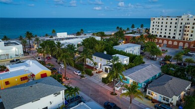 320 Polk St in Hollywood, FL - Foto de edificio - Building Photo