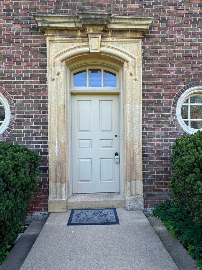15530 Windmill Pointe Dr in Grosse Pointe Park, MI - Building Photo - Building Photo