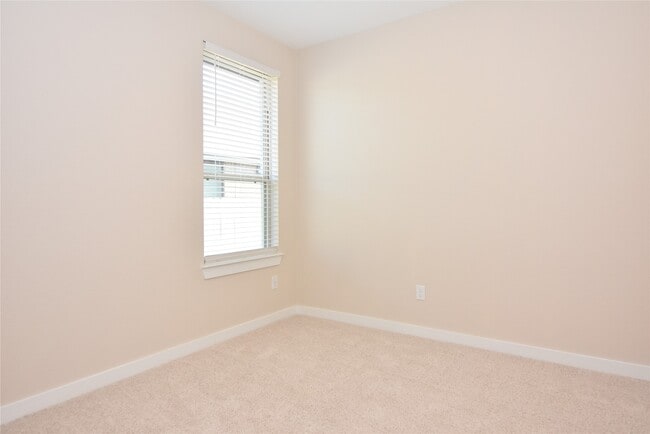 property at 538 Chestnut Reef Ct