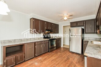 213 Andover Cir in Irmo, SC - Building Photo - Building Photo