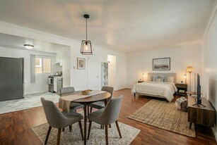 5845 Interceptor St, Unit E in Los Angeles, CA - Building Photo