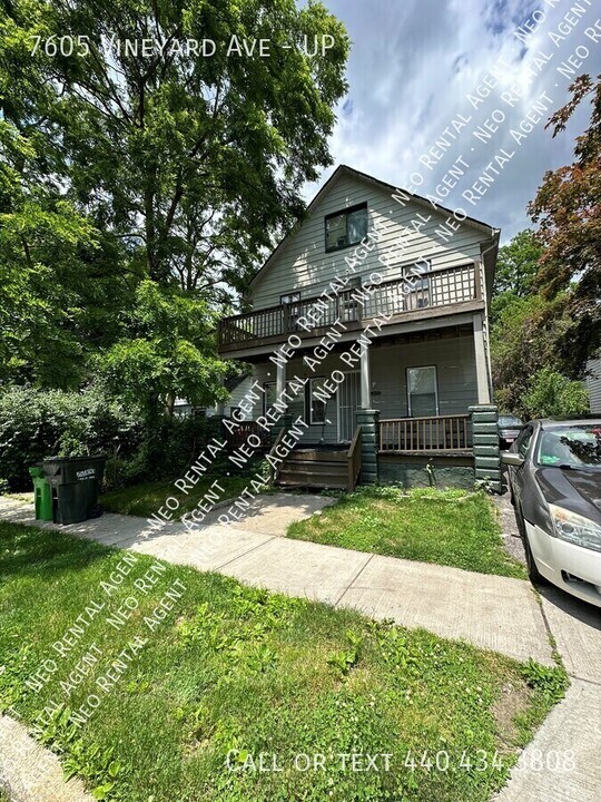 7605 Vineyard Ave in Garfield Heights, OH - Building Photo