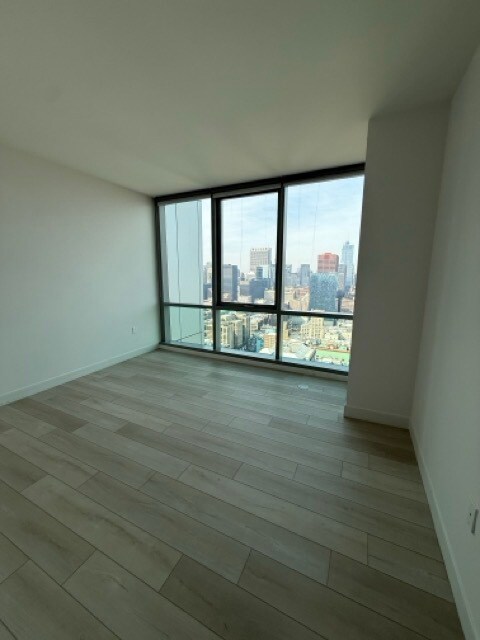 150 W Superior St, Unit 2738 in Chicago, IL - Building Photo - Building Photo