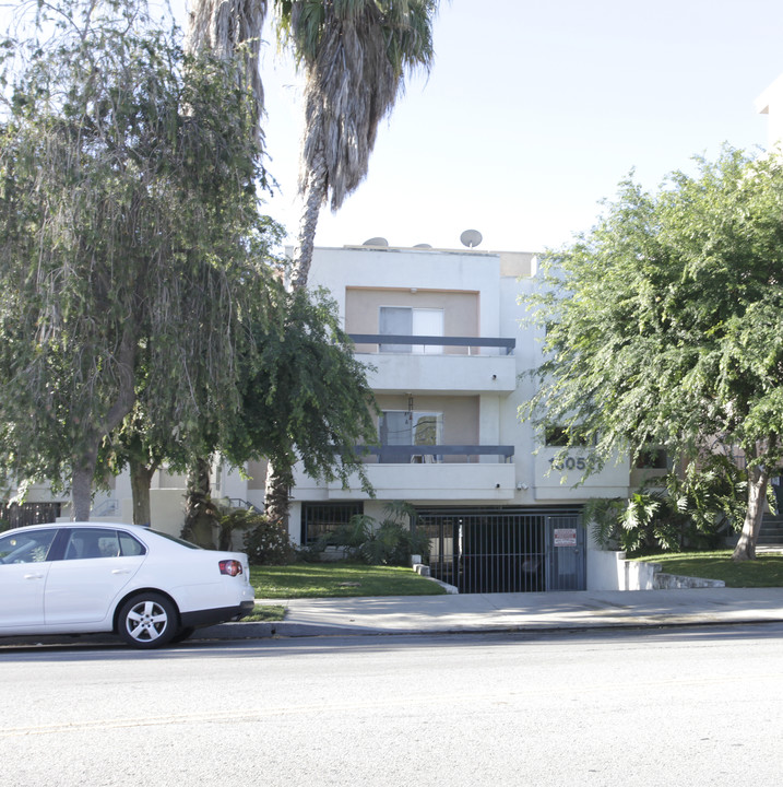 13052 Moorpark St in Studio City, CA - Foto de edificio