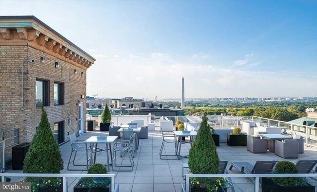 property at 733 15th St NW