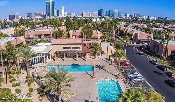 5361 Indian River Dr in Las Vegas, NV - Foto de edificio - Building Photo