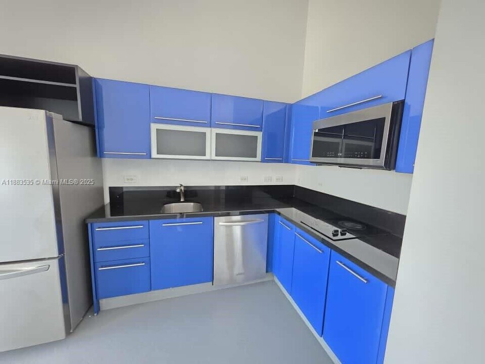 253 NE 2nd St, Unit 234 in Miami, FL - Foto de edificio