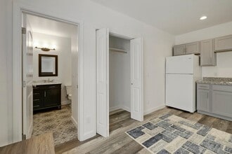 550 Hathway Ave in San Luis Obispo, CA - Building Photo - Building Photo