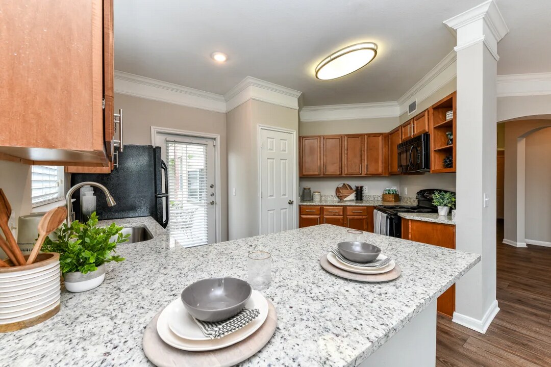 2960 Synott Rd in Houston, TX - Building Photo
