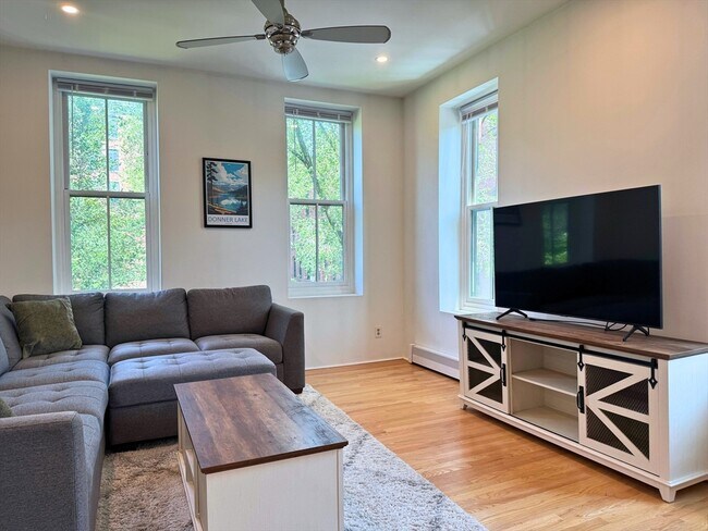 30 E Concord St in Boston, MA - Building Photo - Building Photo
