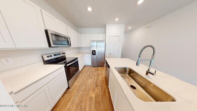 12727 Whelan Ave in Jacksonville, FL - Building Photo - Building Photo