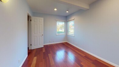 21060 Grenola Dr in Cupertino, CA - Foto de edificio - Building Photo