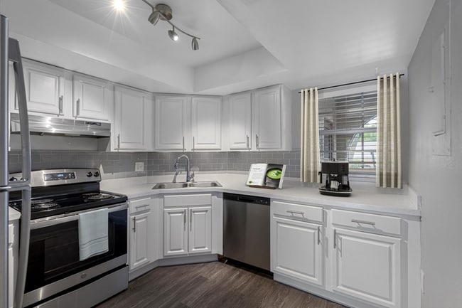 Marbella Park in Orlando, FL - Building Photo - Building Photo