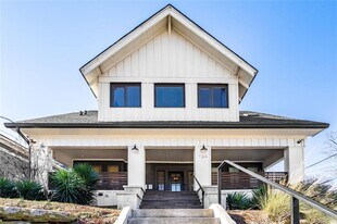 724 Charles Allen Dr NE in Atlanta, GA - Building Photo
