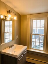 2015 Quechee Main St, Unit 2 in Quechee, VT - Building Photo - Building Photo