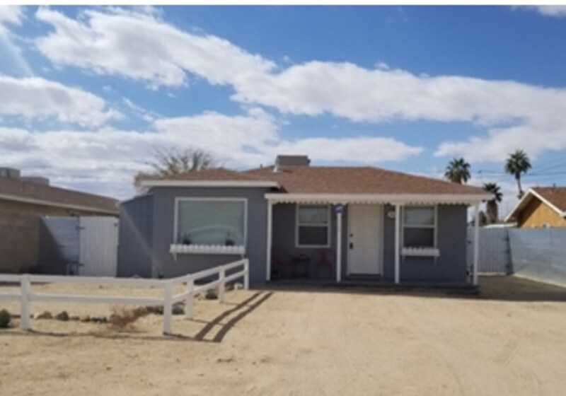 6430 Athol Ave in Twentynine Palms, CA - Building Photo