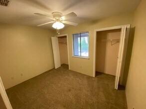 5453 Sombra Del Lago Dr in Tallahassee, FL - Building Photo - Building Photo