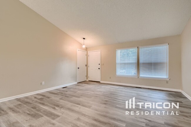 property at 11897 W Bowles Cir