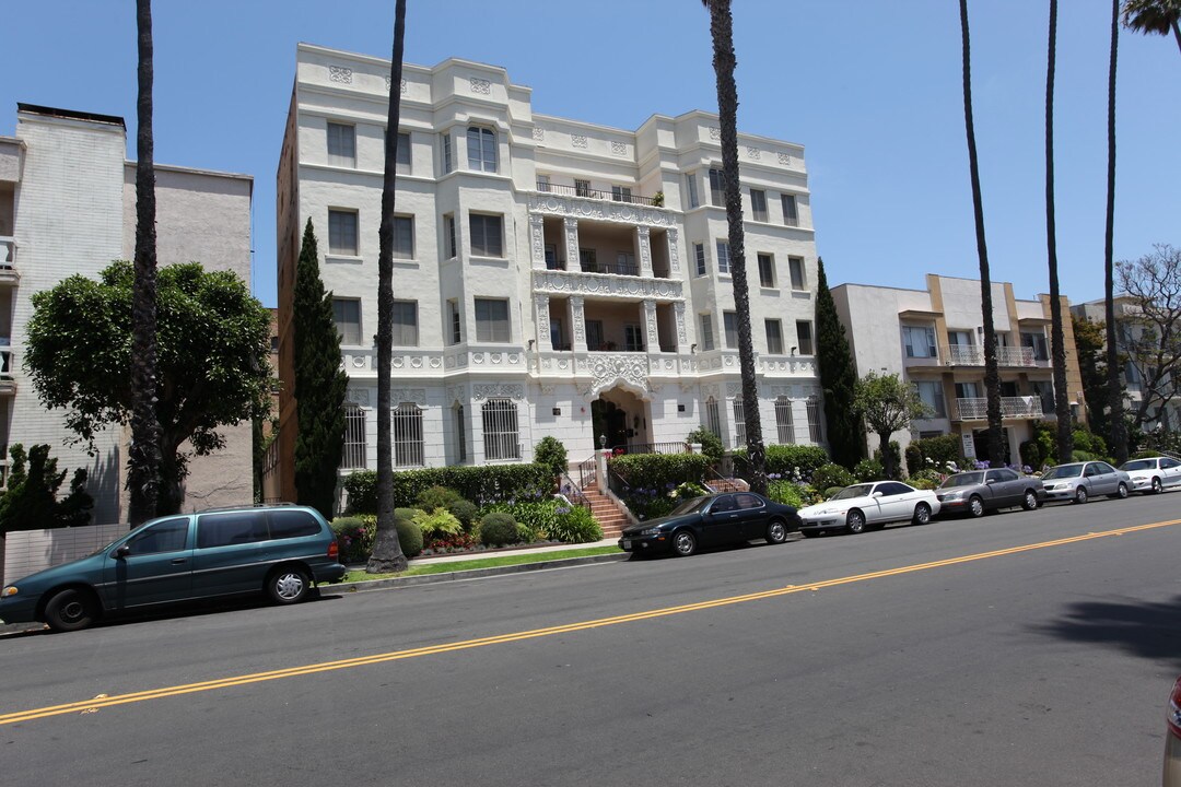 827 4th St in Santa Monica, CA - Building Photo