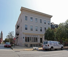 2131 Maryland Ave in Baltimore, MD - Building Photo - Building Photo