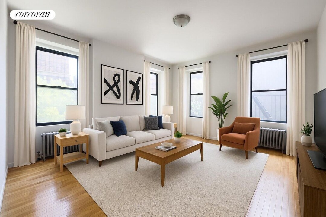100 W 67th St in New York, NY - Building Photo