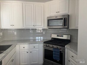 1655 Kerry Ln in Santa Rosa, CA - Building Photo - Building Photo