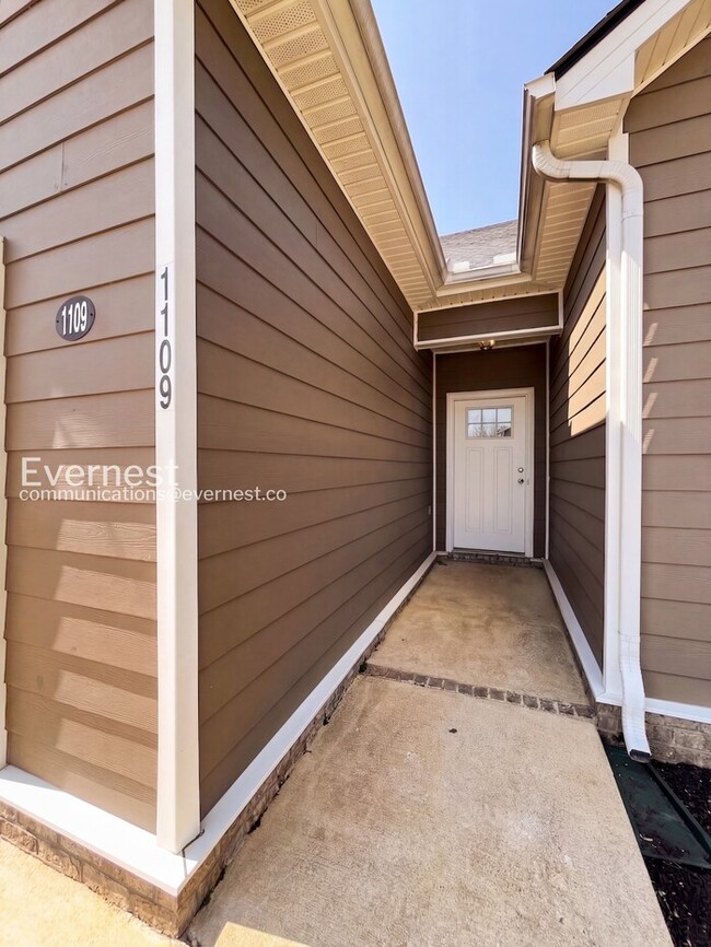 1109 Prospect Ct in Columbia, TN - Building Photo - Building Photo