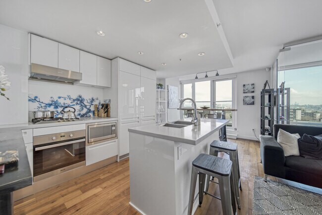 188 Keefer St in Vancouver, BC - Building Photo - Building Photo