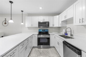 903 Albany Ave in Lehigh Acres, FL - Building Photo - Building Photo