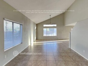 15917 W Cottonwood St in Surprise, AZ - Foto de edificio - Building Photo