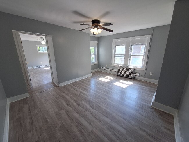 17 Canal St in Ellenville, NY - Building Photo - Building Photo
