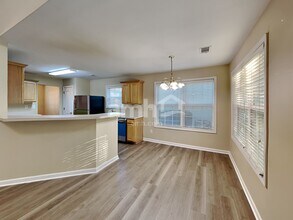 6483 Grand Hickory Dr in Braselton, GA - Foto de edificio - Building Photo