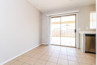 10617 W Piccadilly Rd in Avondale, AZ - Building Photo - Building Photo