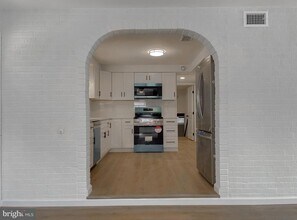 7203 Westchester Dr in Temple Hills, MD - Building Photo - Building Photo